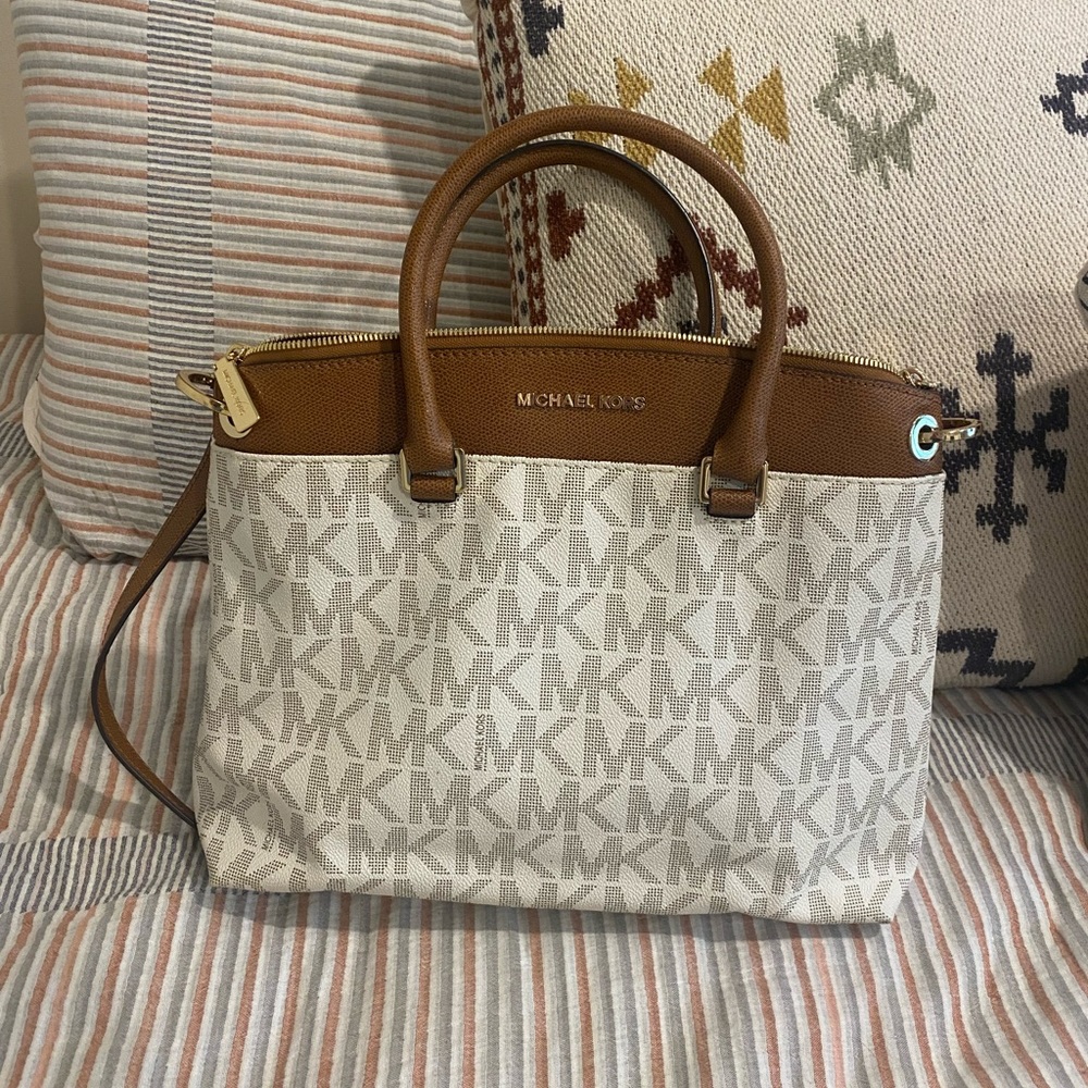 Michael kors purse